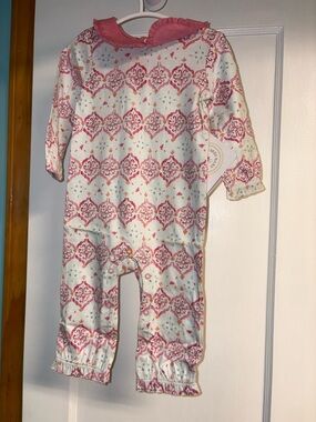 Burt’s Bees- Pink & White Floral Medallion Baby Romper